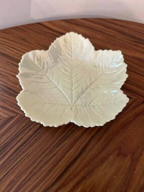 Parian Porcelain - Maple Leaf Dish - 1965–1980 6th Mark, Black: Belleek Ireland